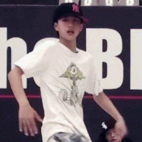 娱乐圈吃瓜男营销号,吃瓜男营销号带你领略幕后风云