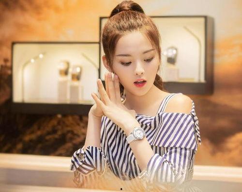 娱乐吃瓜锦鲤女星小说,娱乐圈的神秘吃瓜传奇