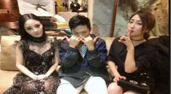 娱乐圈吃瓜三人