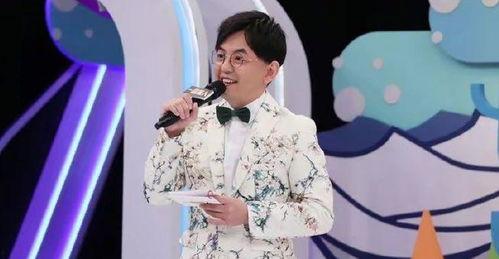 吃瓜娱乐主持人是谁,揭秘主持人身份之谜